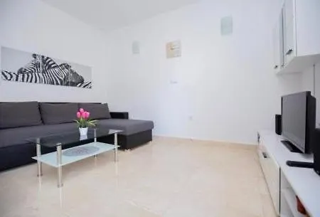 Luxury Ani 100m To With Pool & Parking Апартаменты Подстрана