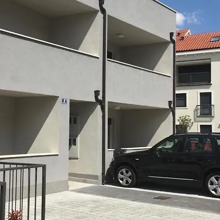 Luxury Ani 100m To With Pool & Parking * Подстрана