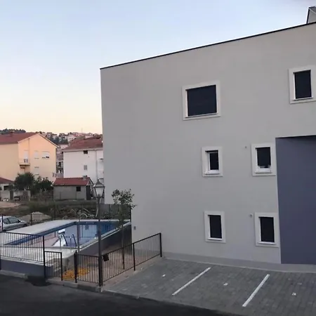Luxury Ani 100m To With Pool & Parking * Подстрана